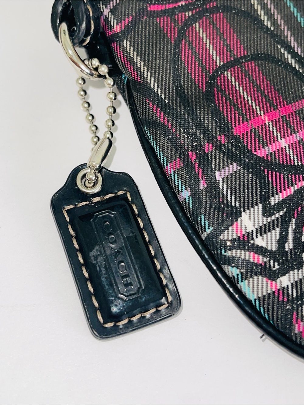 Coach Poppy Tartan Plaid Signature C Wristlet Pink Black Patent Silver Hardware - Picture 3 of 6